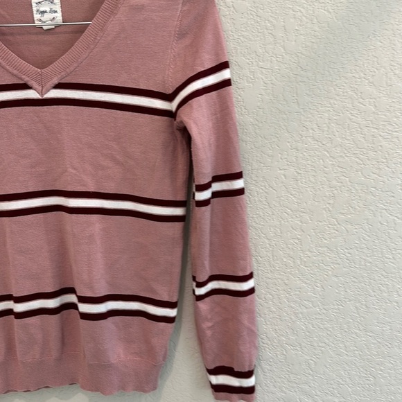 Hippie Rose Long sleeve cotton  V neck sweater size M - Picture 3 of 7